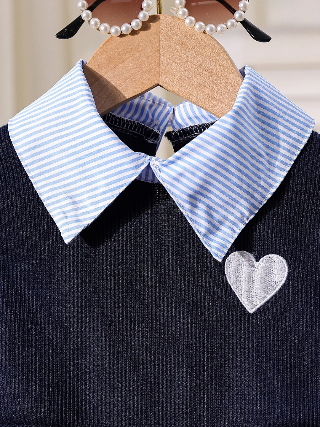 CHEMISE PULL + PANTALON EVASE EN JEAN